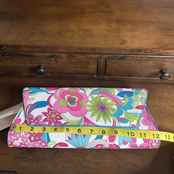 Trina Turk $98 MSRP Summer Floral Clutch Bag - Picture 13 of 15